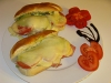 Schinken-Sandwich mit Avocado-Aioli