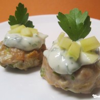 Ingwer-Huhn-Küchlein mit Koriander-Limonen-Mayonnaise