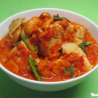 Pfannengerührter Tofu mit Chili-Relish und Cashewkernen